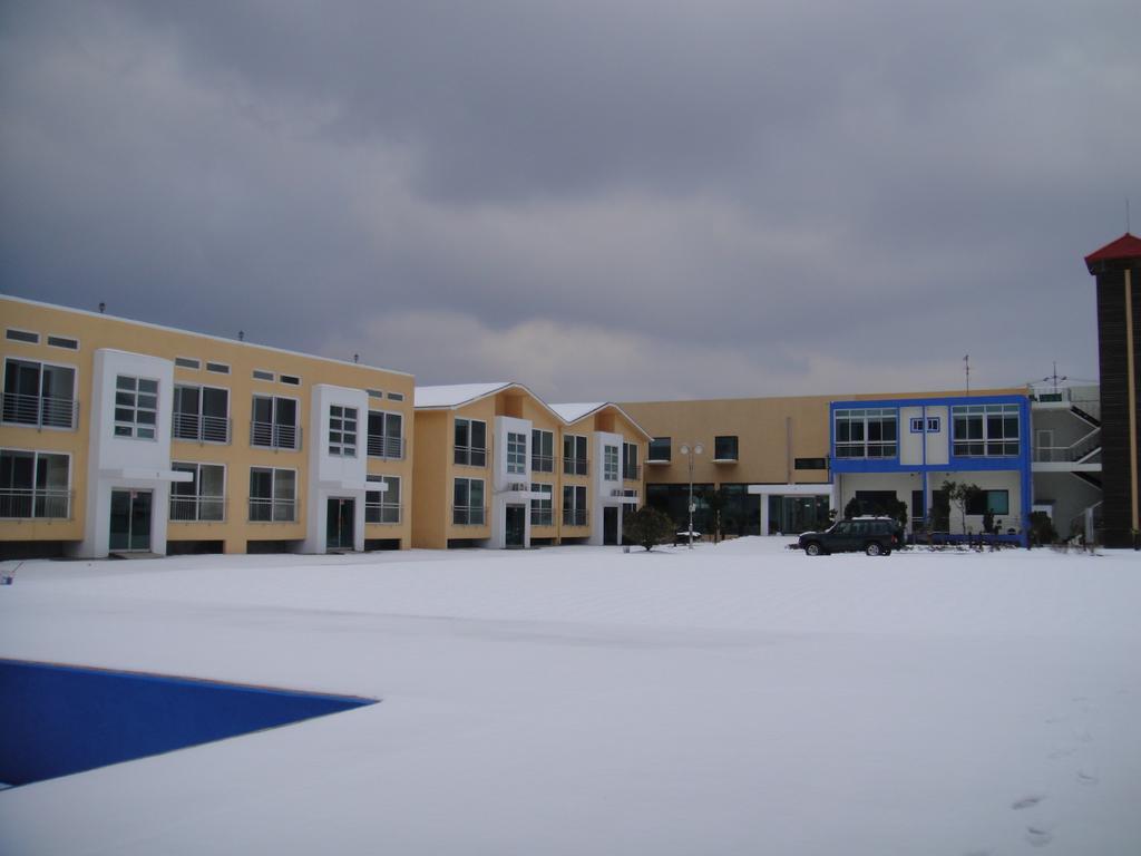 Geomunoreum Hostel Jeju Exterior photo