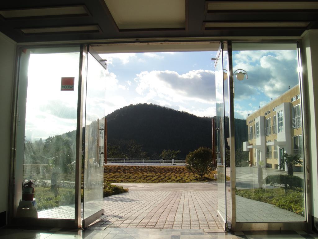 Geomunoreum Hostel Jeju Exterior photo