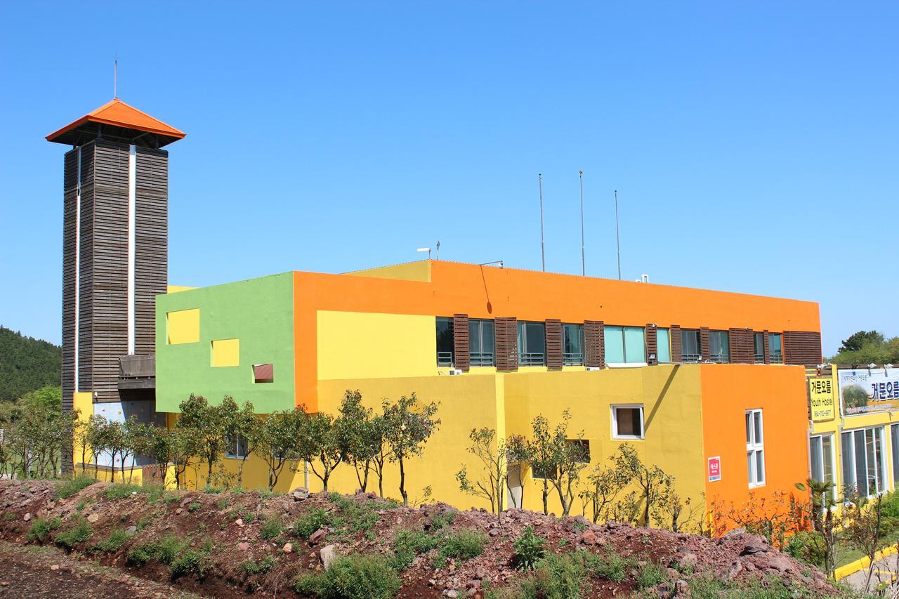Geomunoreum Hostel Jeju Exterior photo